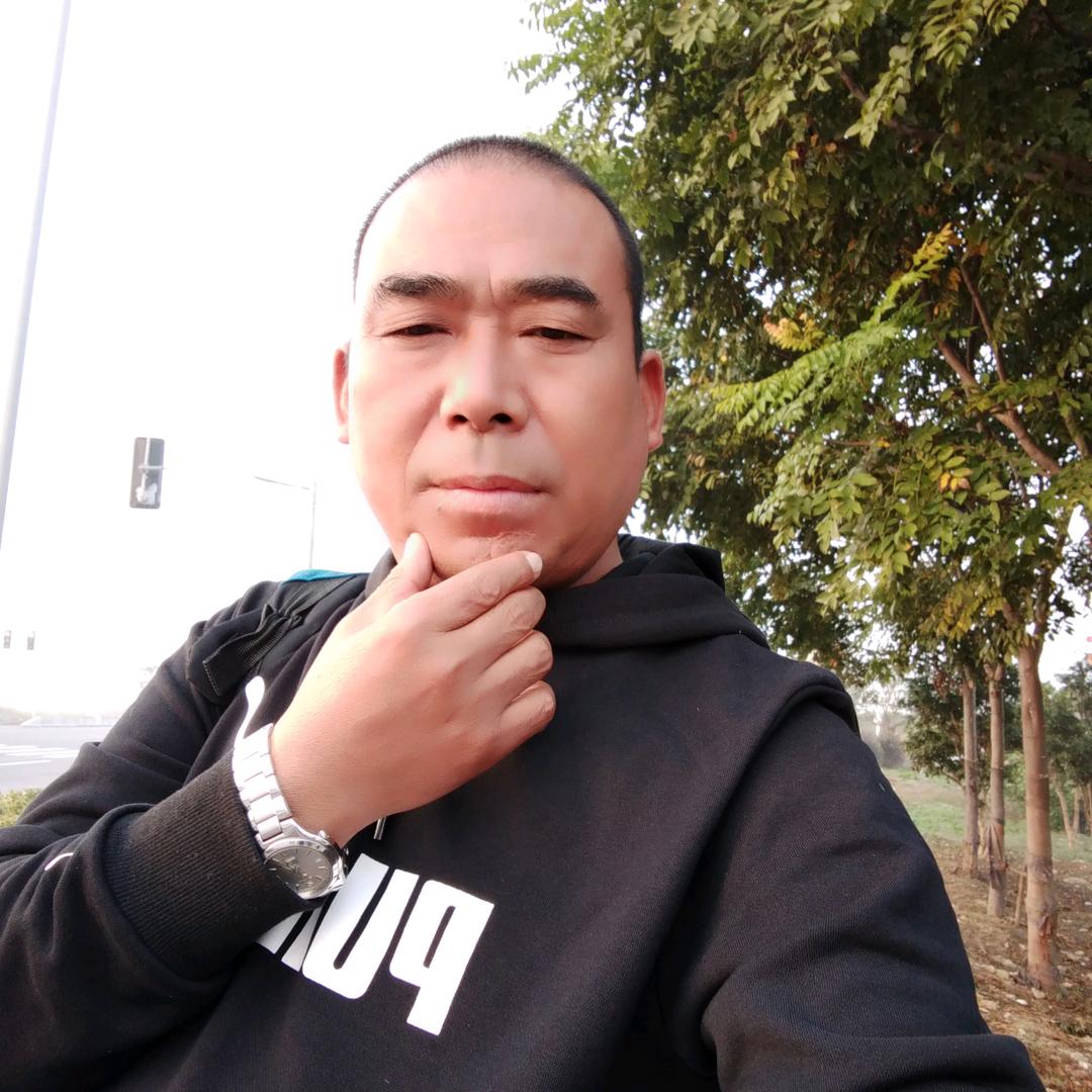 荣加飞