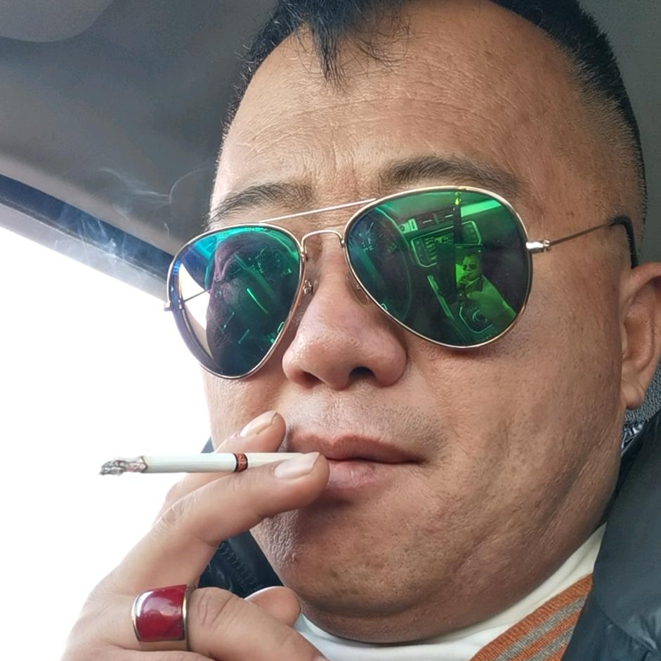 雄鹰