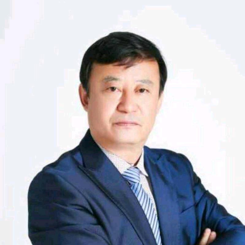 平哥女装穿搭