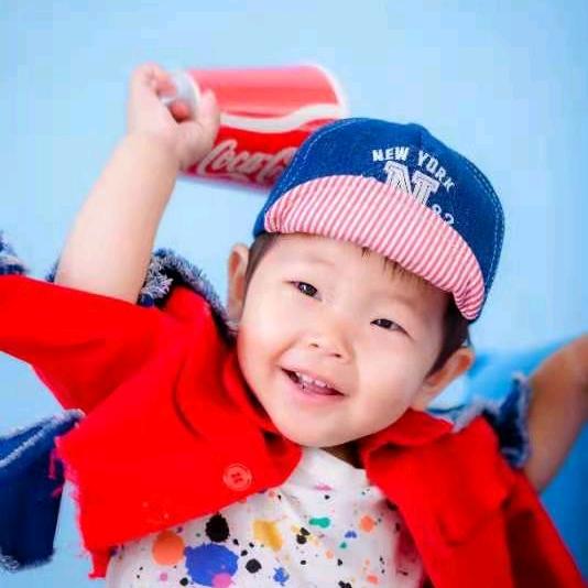 开心八妹，卢华！