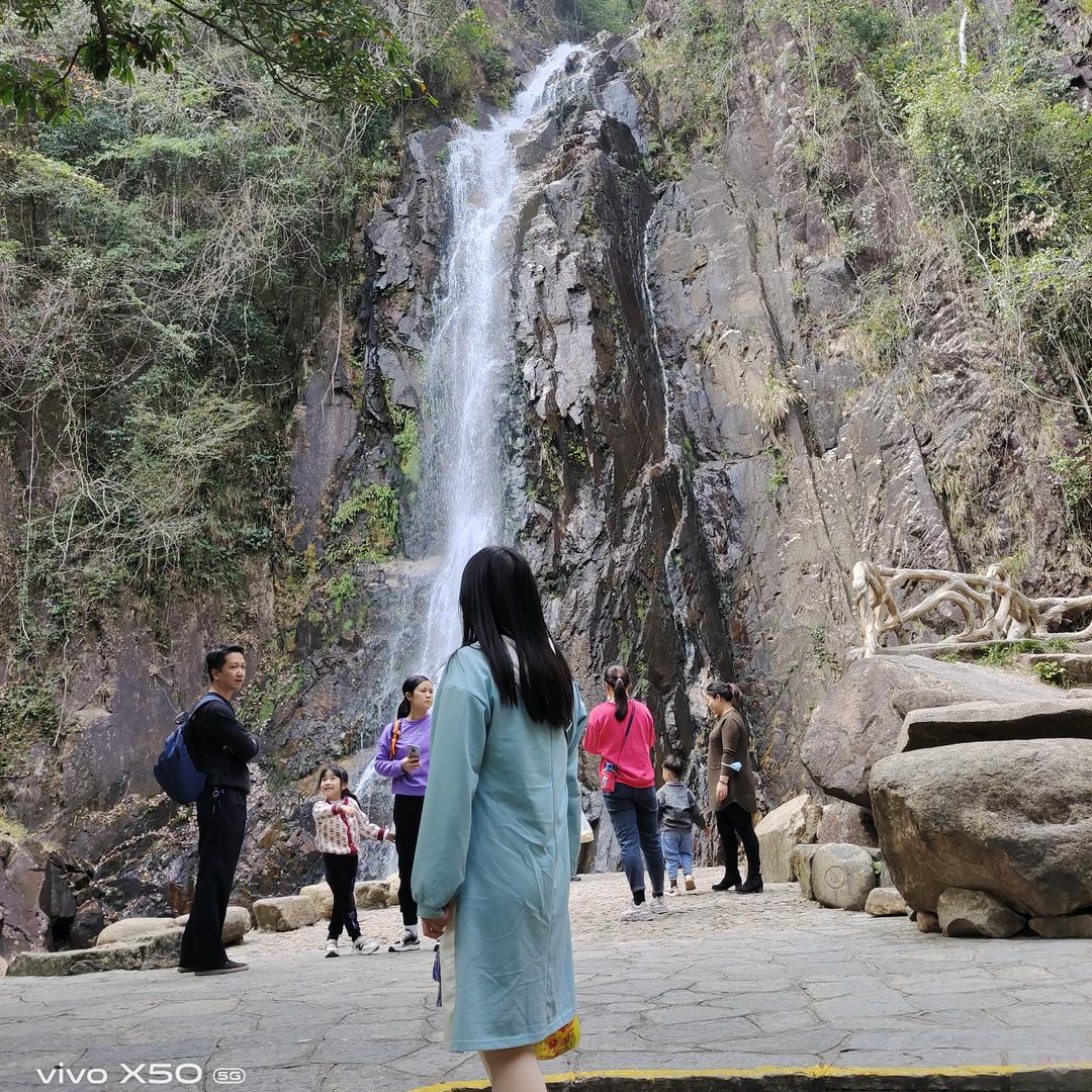 是爱教书的筱筱呀