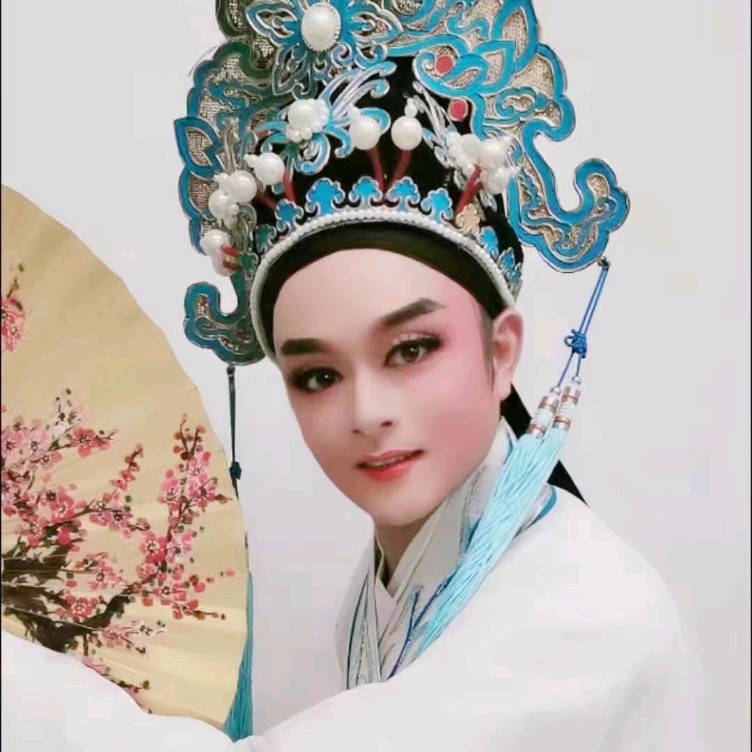 卉萱 ♋️ 闽