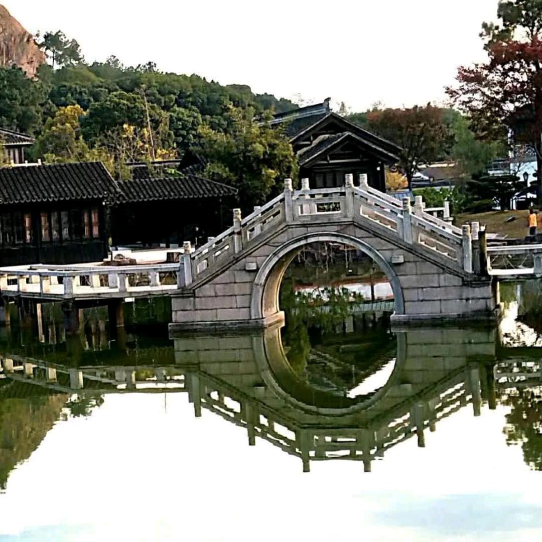 吴鼎