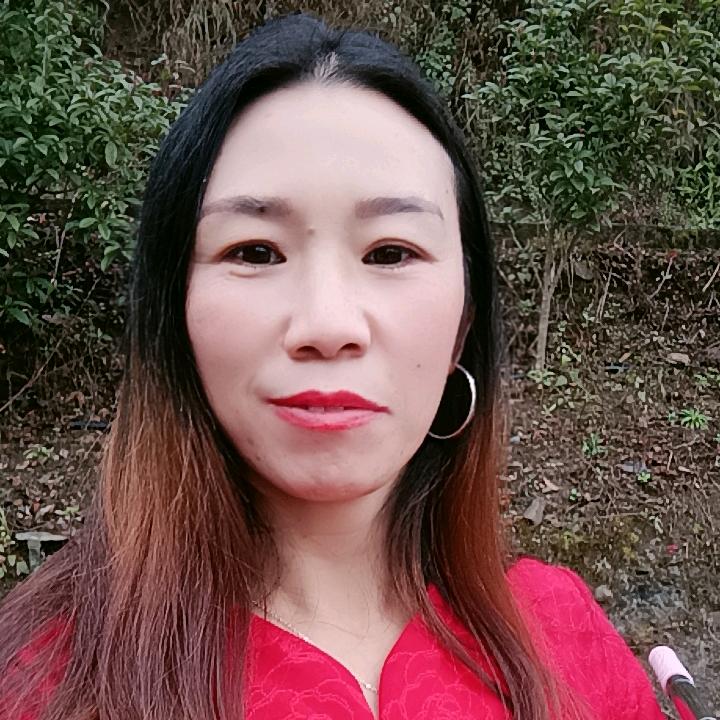 玲玲姐，晚上九点首播