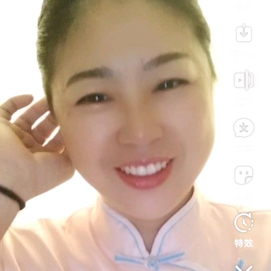淡然如雪华姐