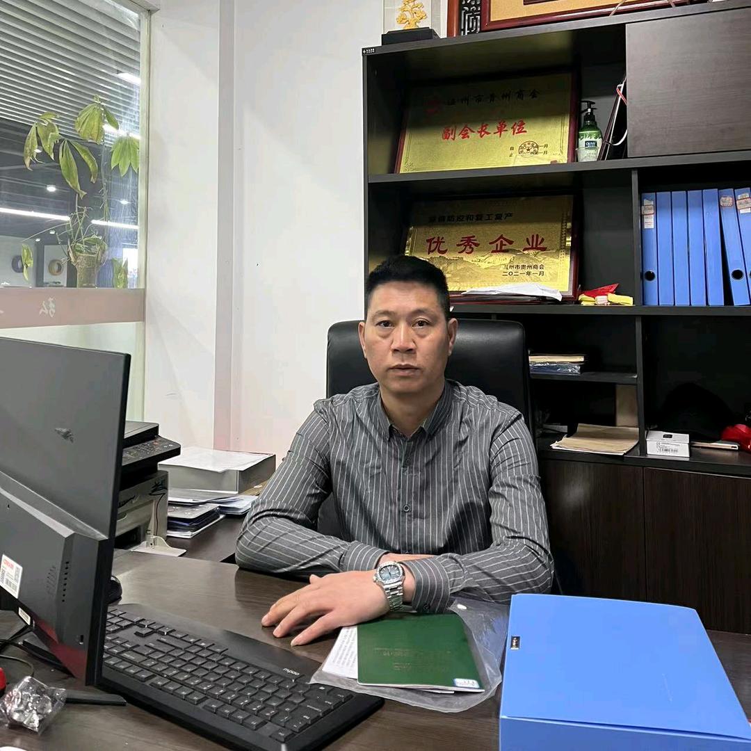 东睿二手车销售部阿龙