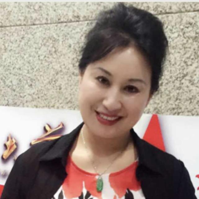 杨莉：每晚8点30分直播