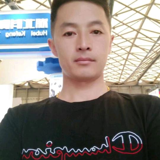 成洪哥，
