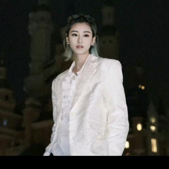 清风拂山岗🙏🙏🙏