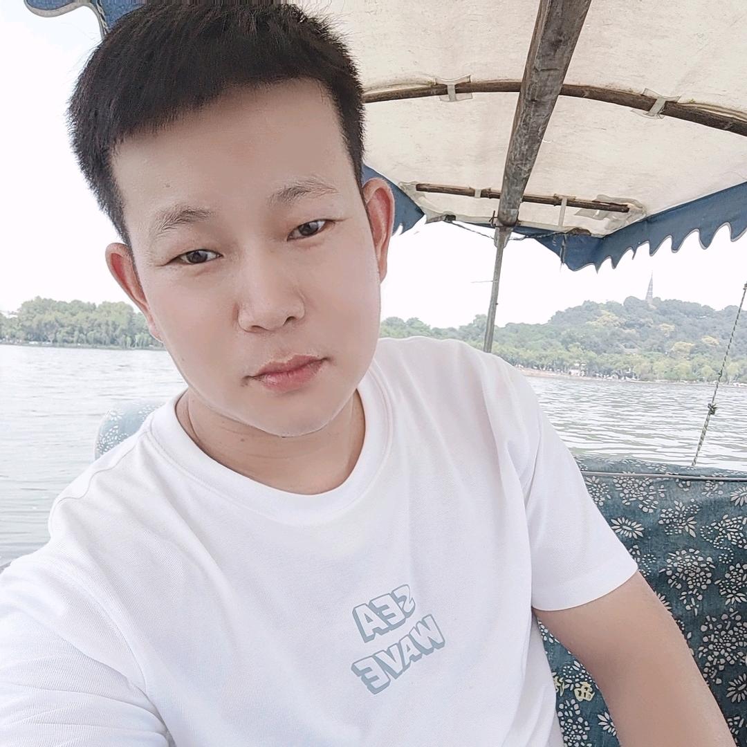 中原小何汝瓷店