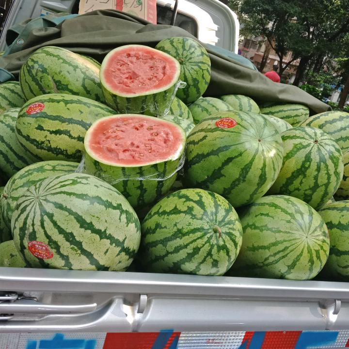 地摊小宋