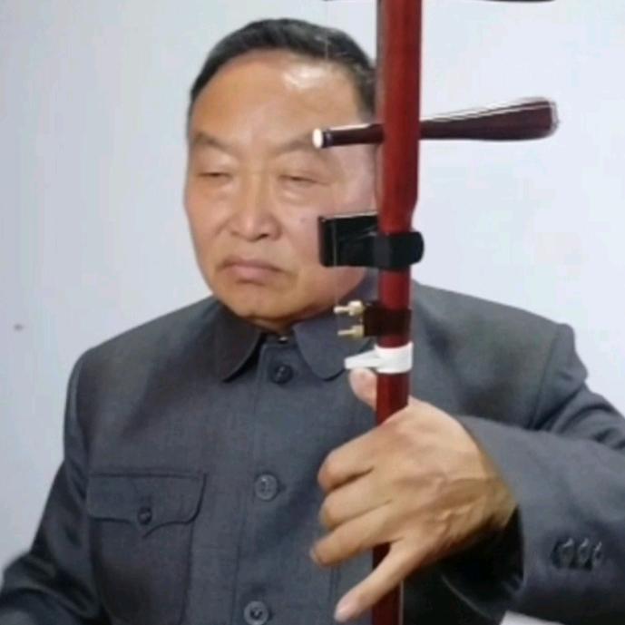 高安辉