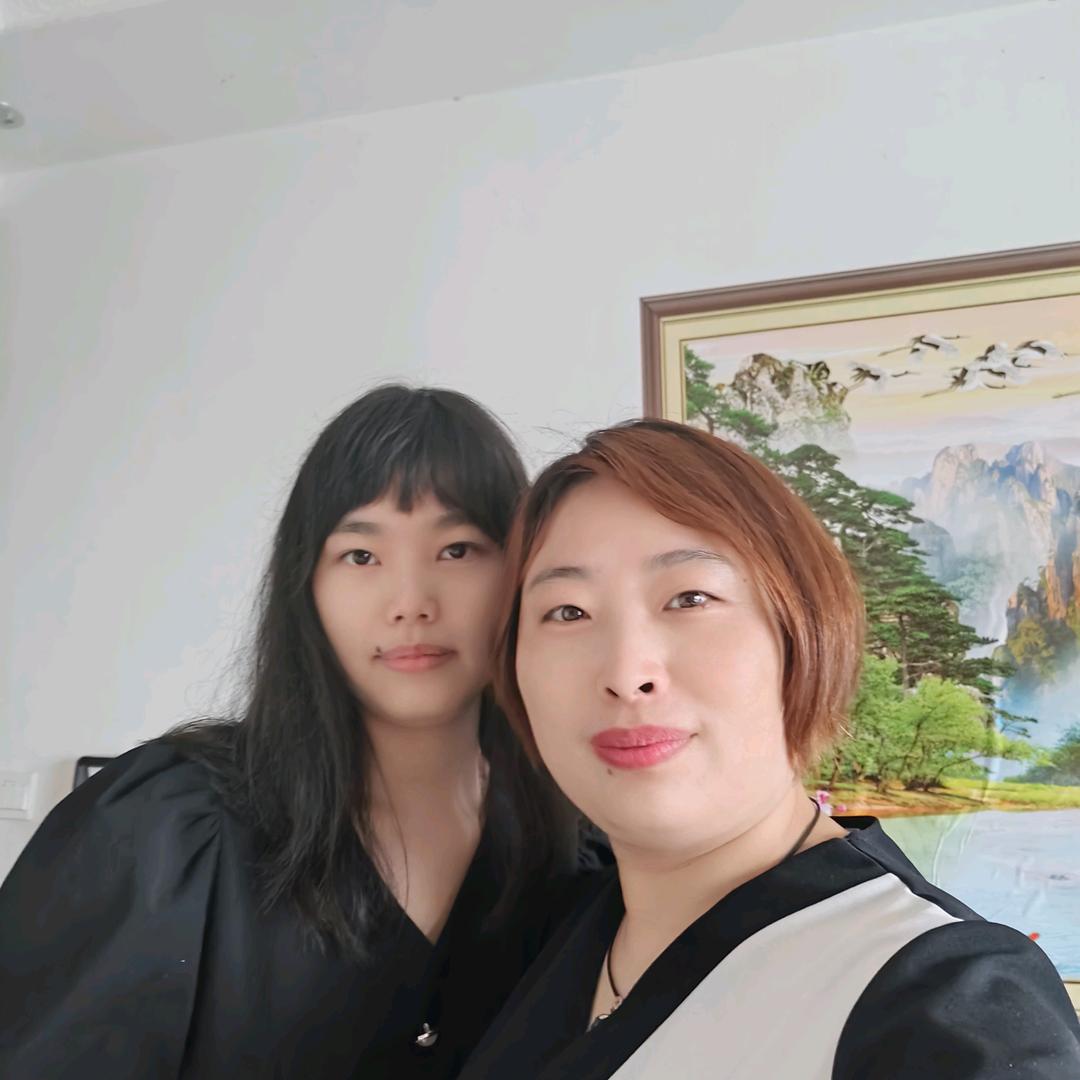 何(≧∇≦)/姐d(Őд⊙ω⊙Ő๑)