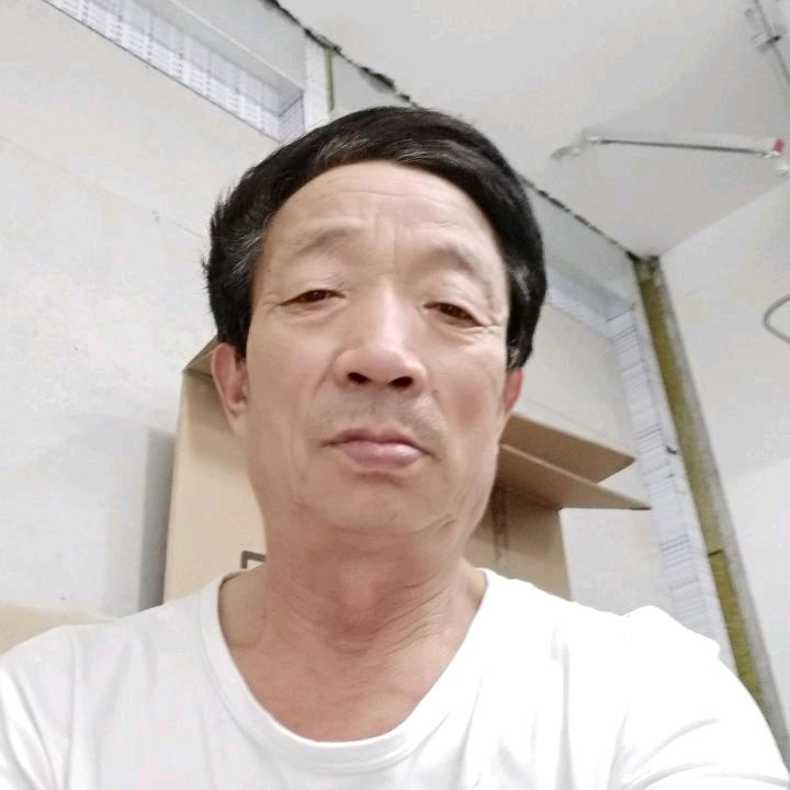 在外飘飘旺旺哥