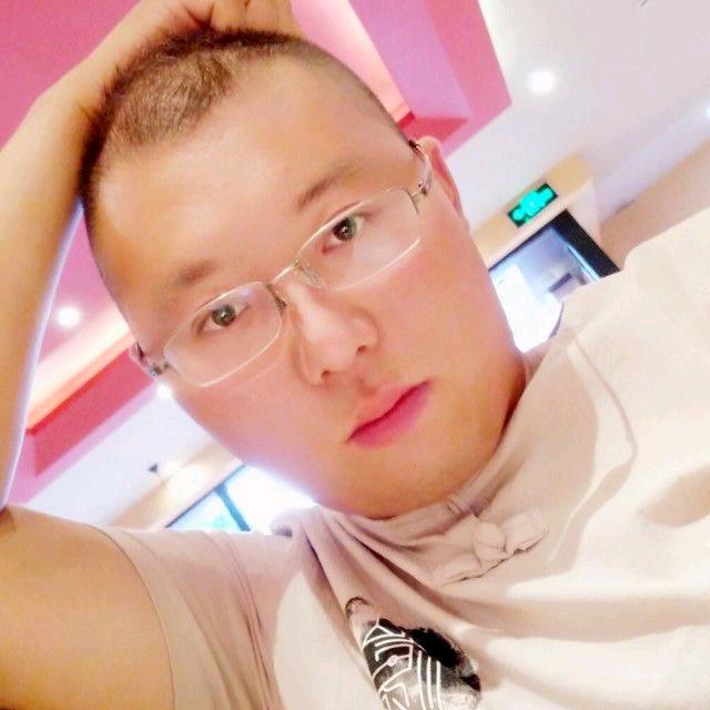 单身的男人。