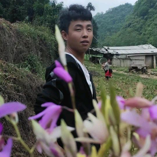 融胜二手车小田