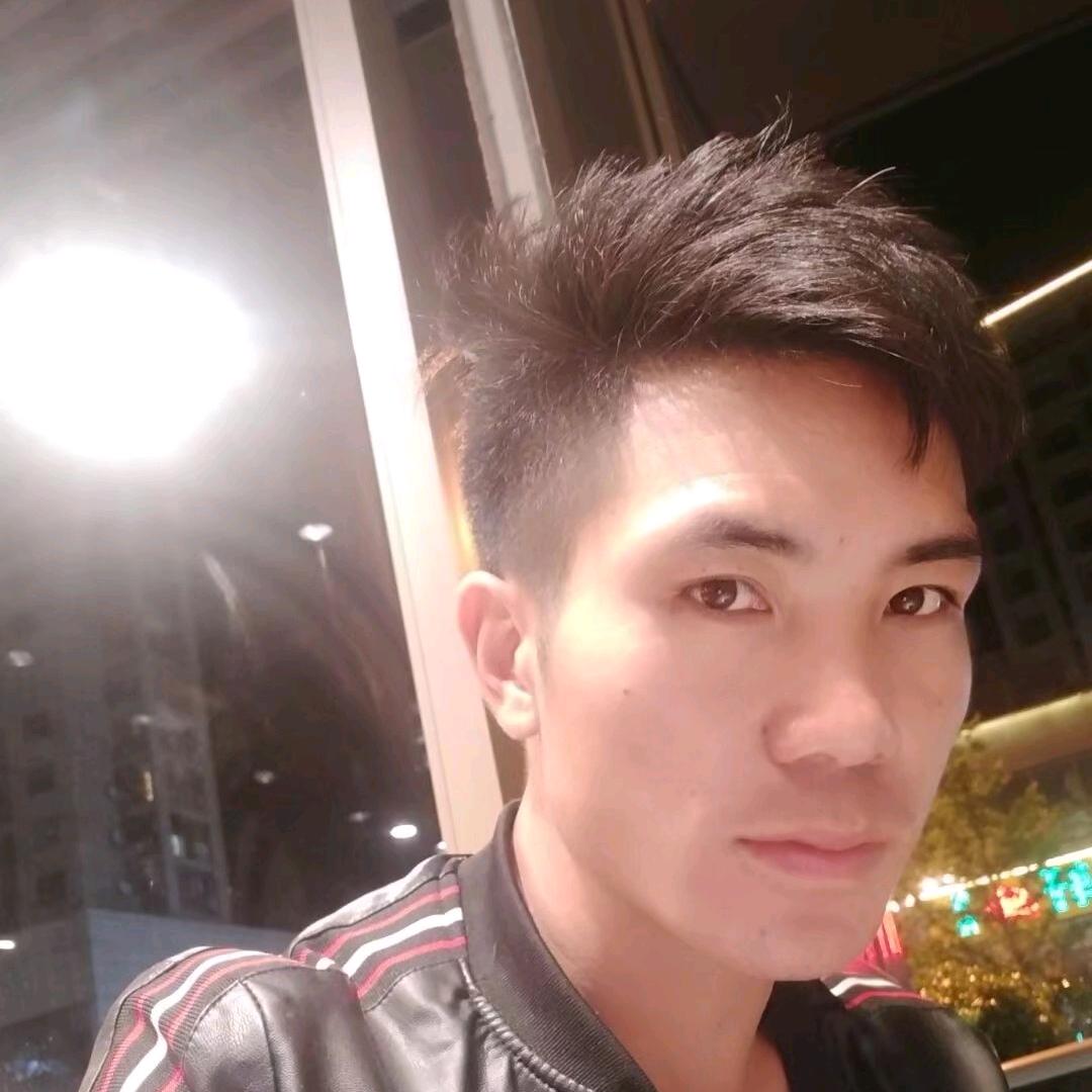 左龙豪