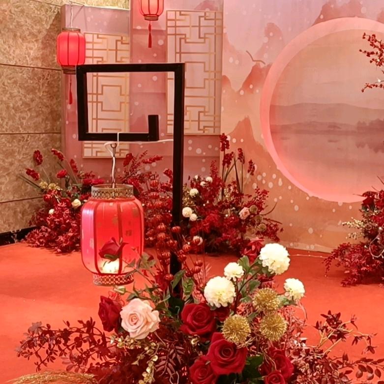 新航海大酒店&双航美食汇邹爱凤