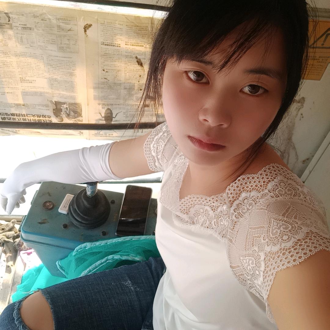塔吊司机三妹