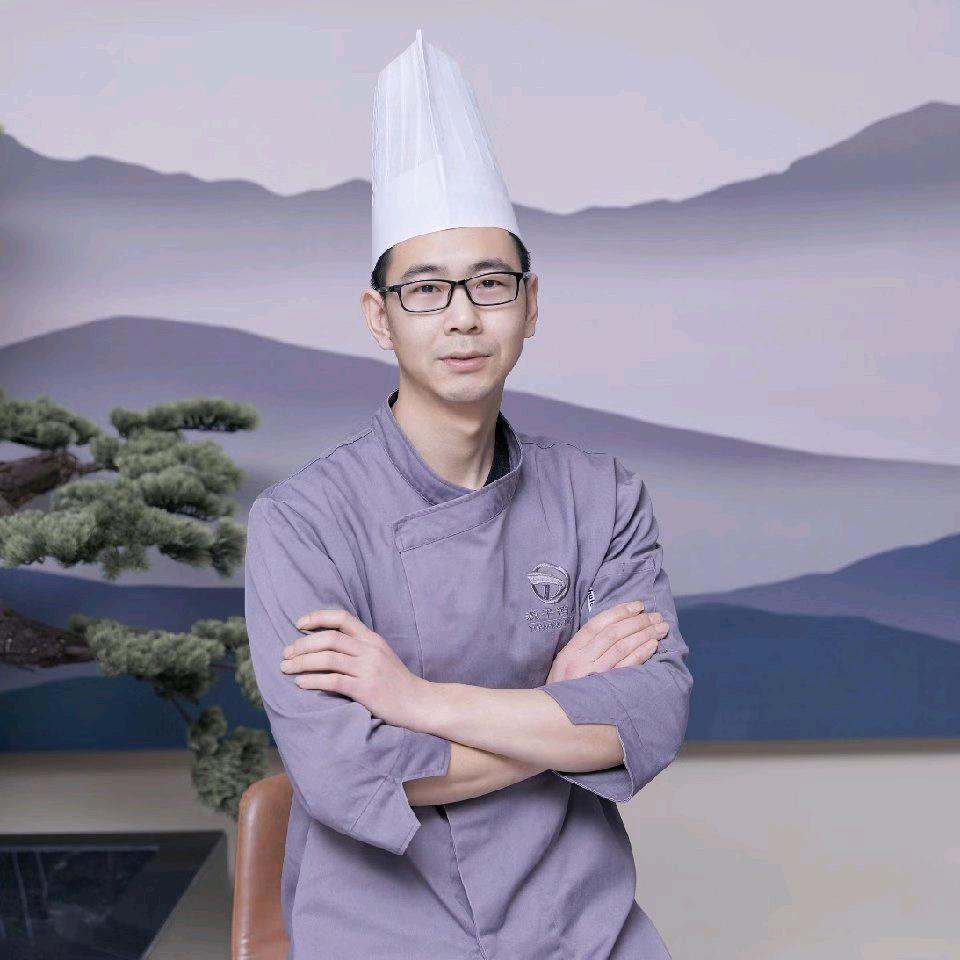 源平酒店边雅威