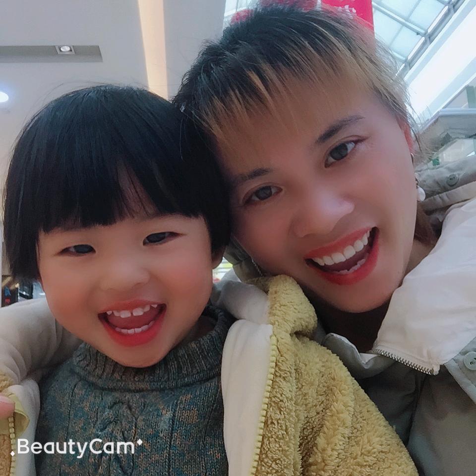 坚强的女人爱在人间