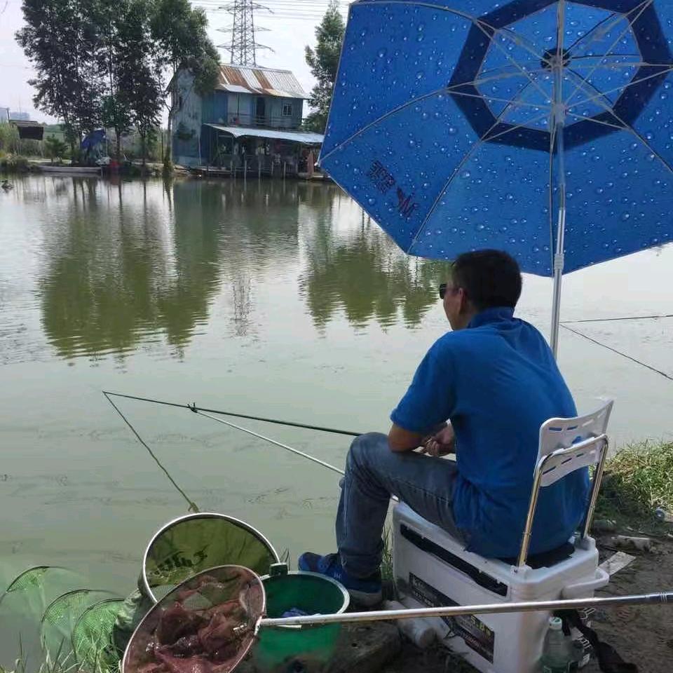 爱钓鱼的飞哥