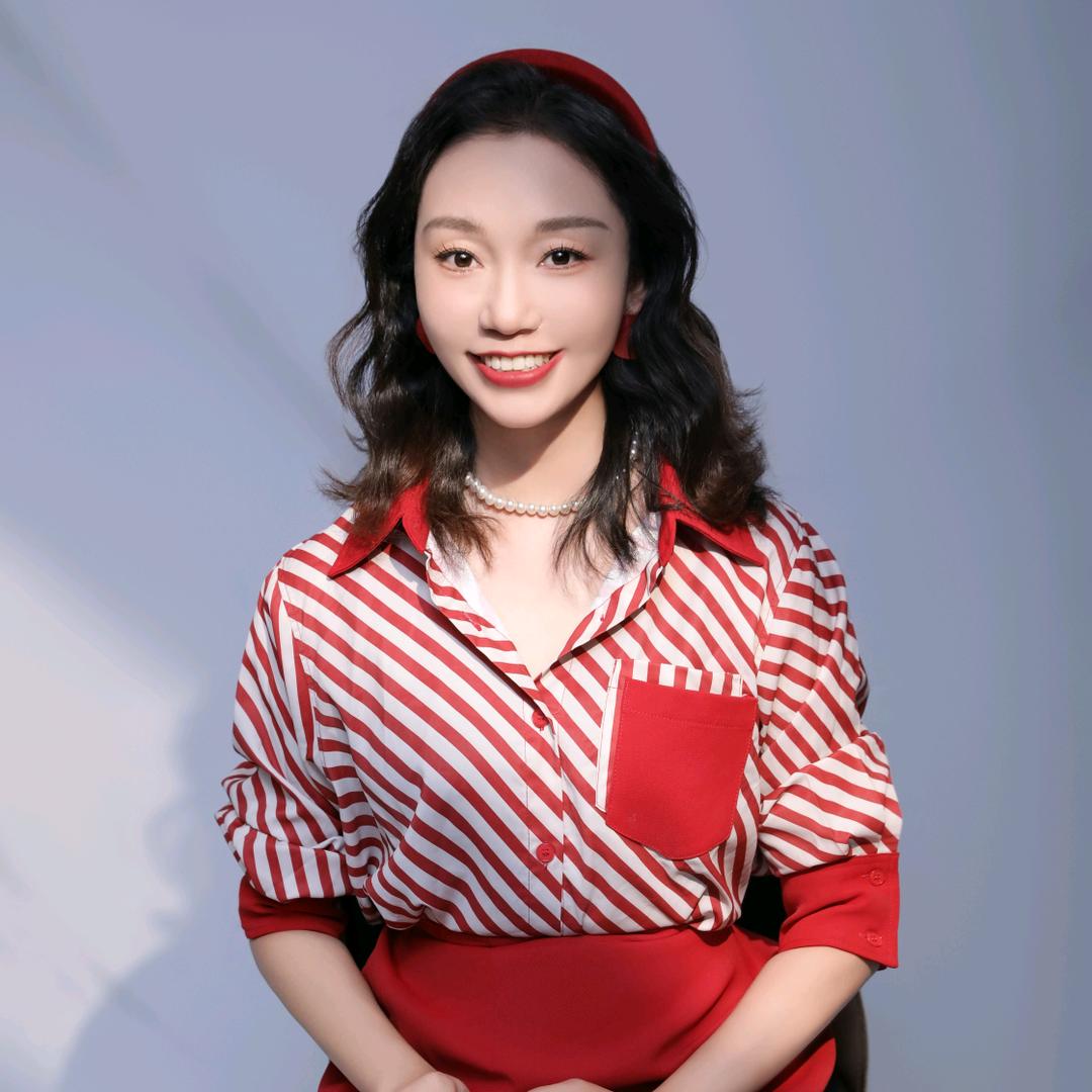 百分完美吕佳默Amy