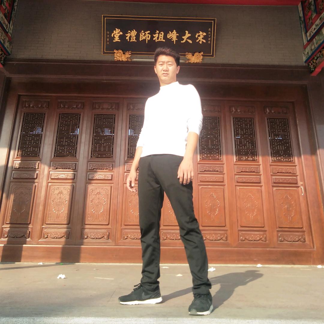巴明利