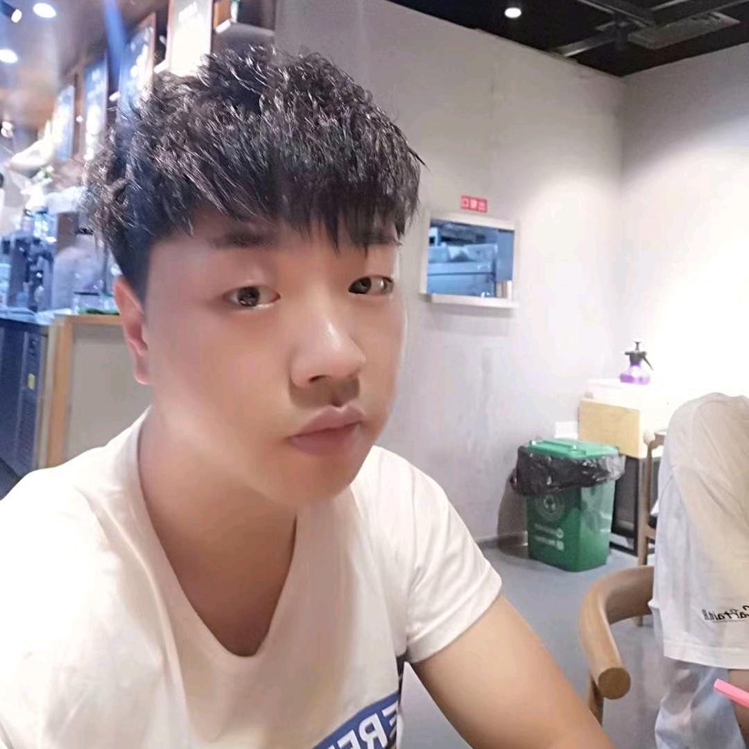 佐手年华佑手倒影