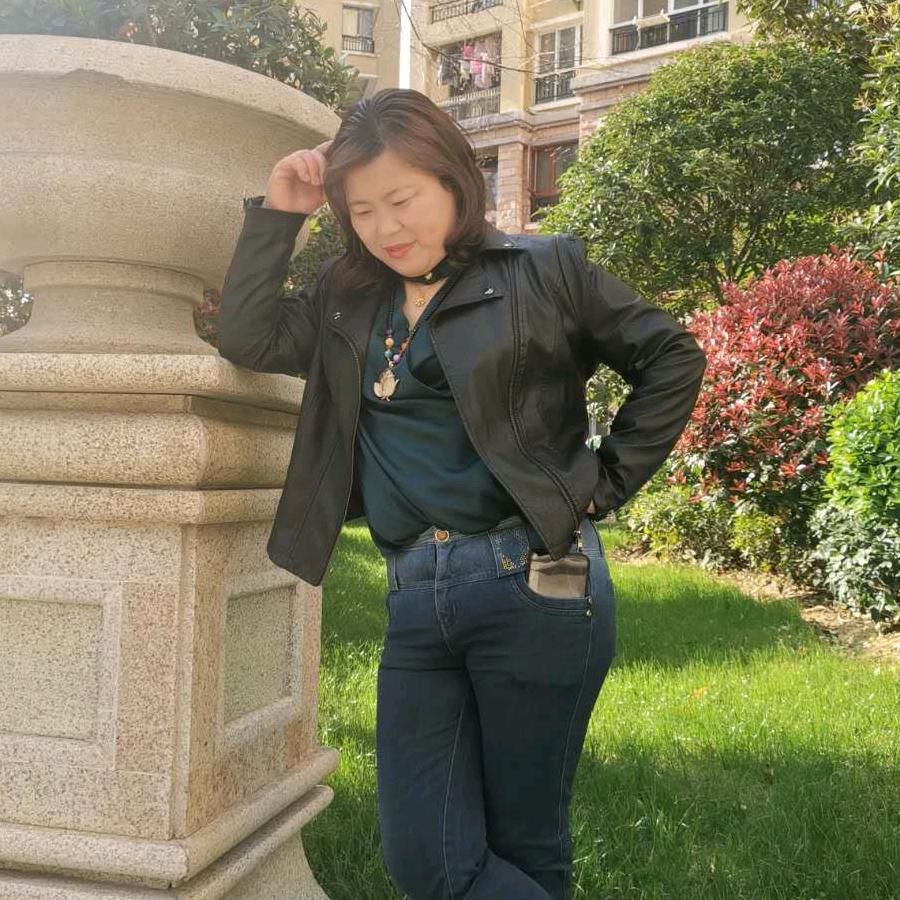 陈陈（四川姑娘每晚20：00直播做操）