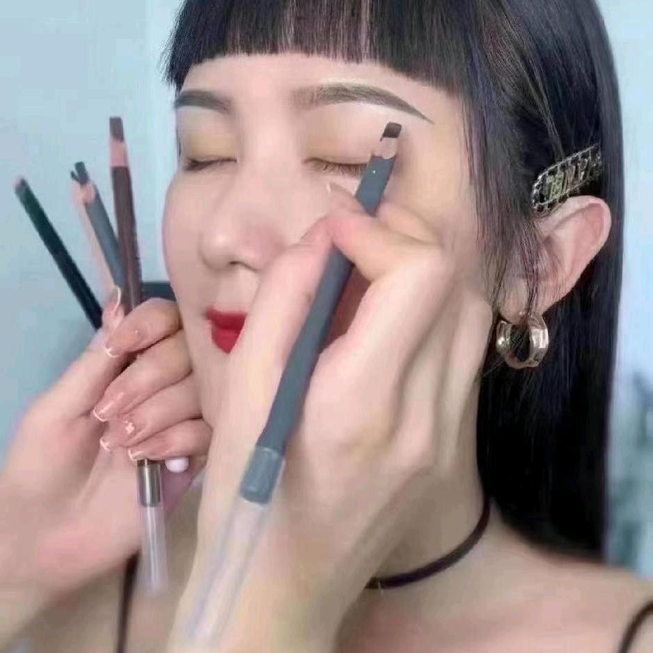 美 颜 馆