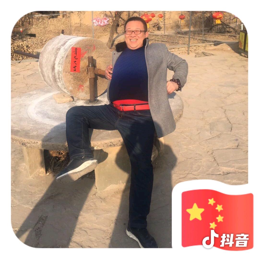 文民龙