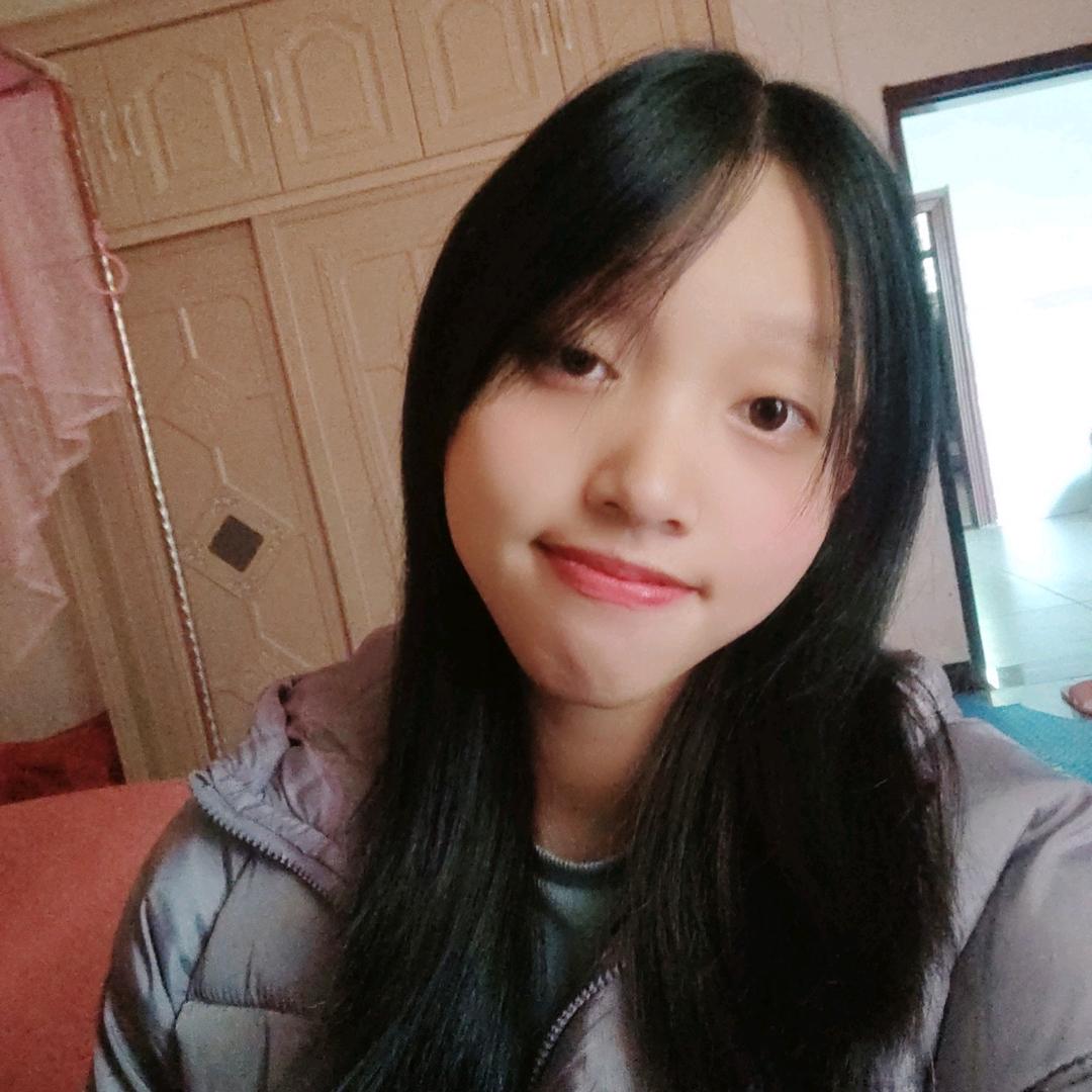 爱笑的女孩🌈