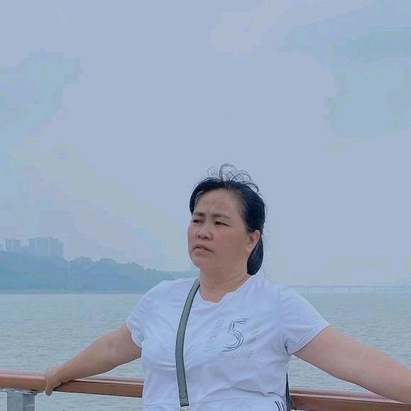 以草根树枝为伴
