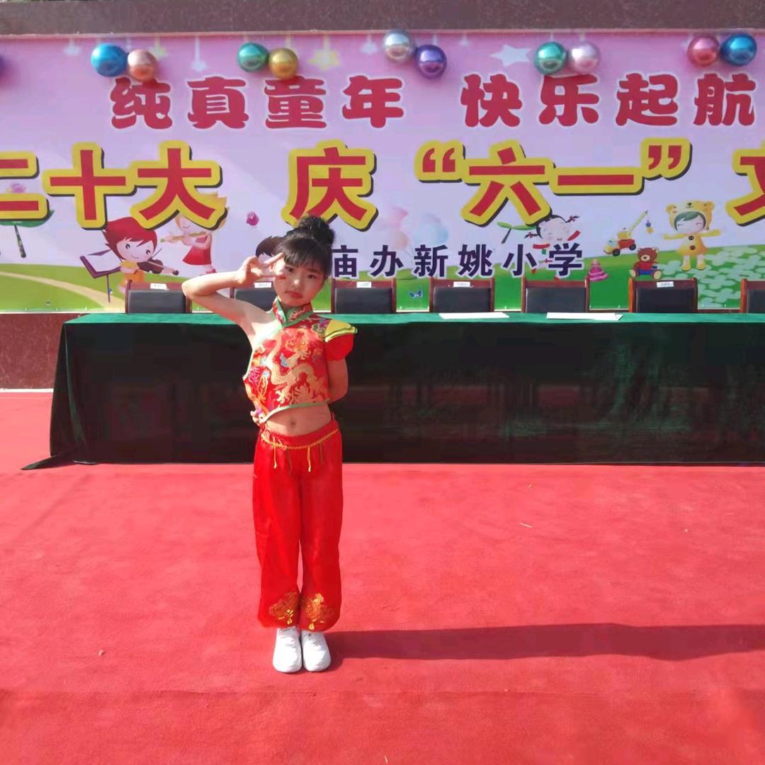 小笼包、稀饭、豆腐脑、蒸碗肉（南环路夜市