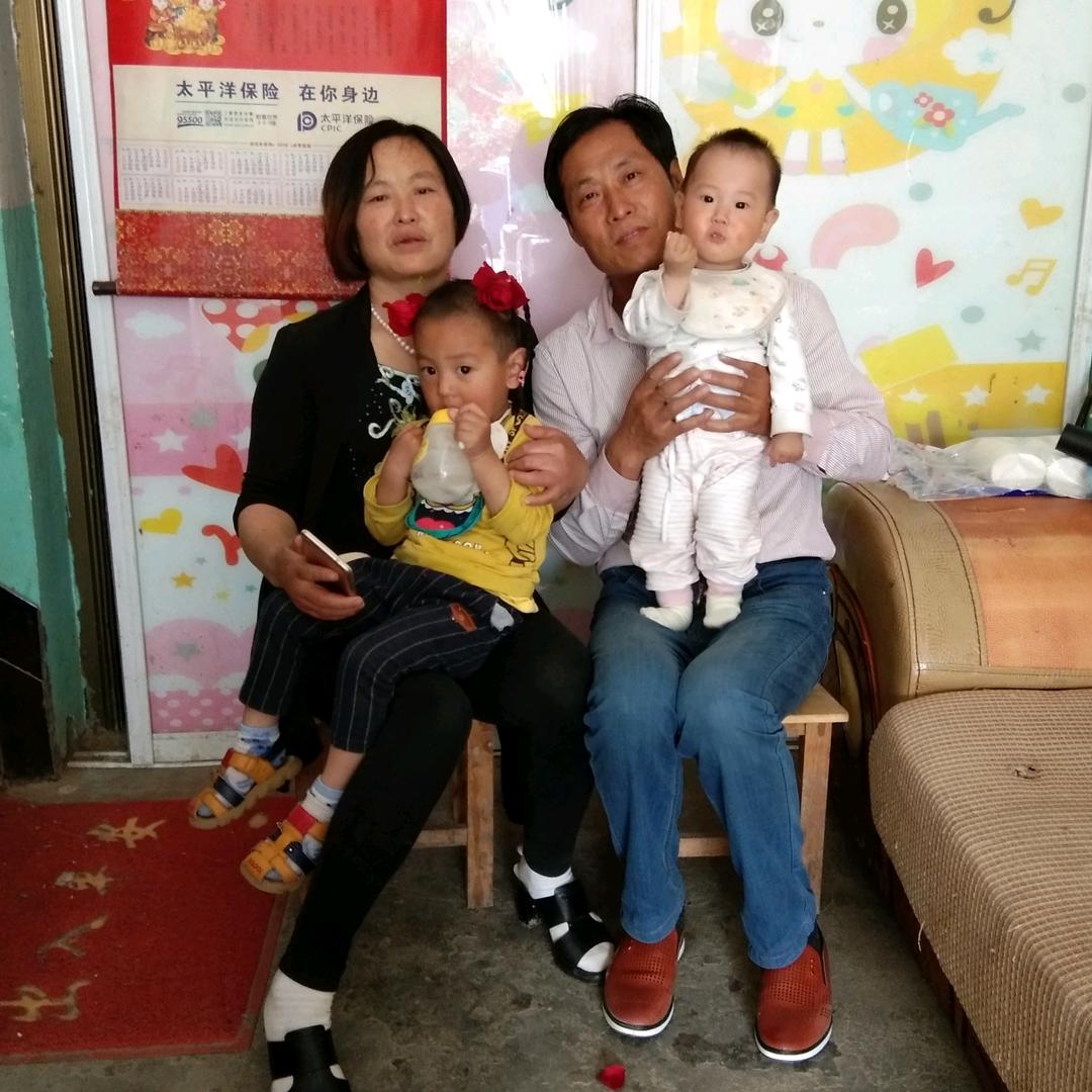 吴大姐赵凤志生鲜超市，越城区序思道世茂