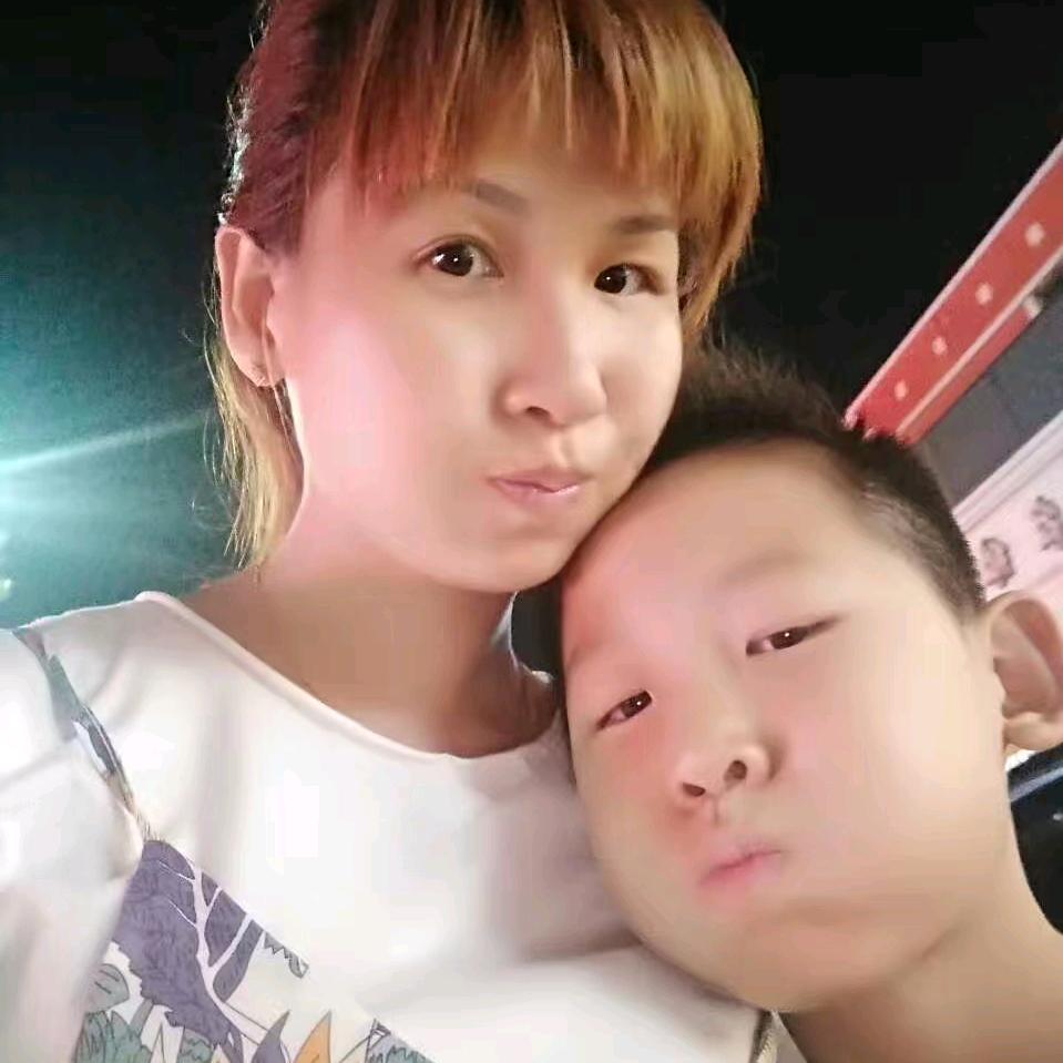 王姐（御萃雅校服净招代理）