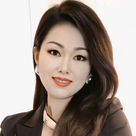 快乐女神❤️🍷🌹