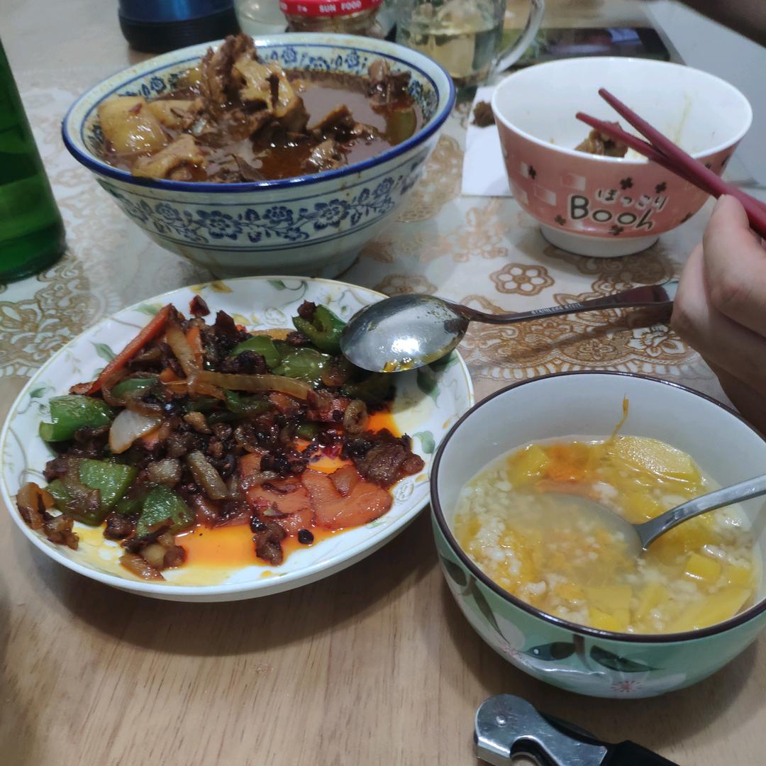 爱米来头像