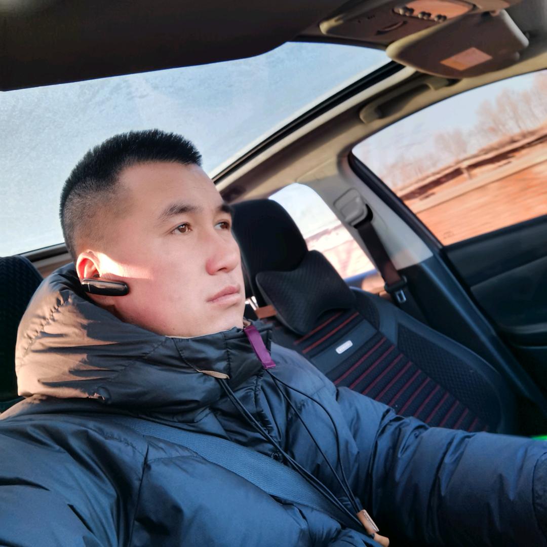 王亮物流877