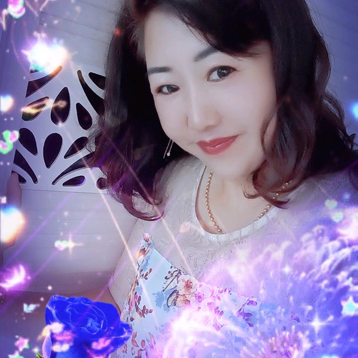 倚兰听风