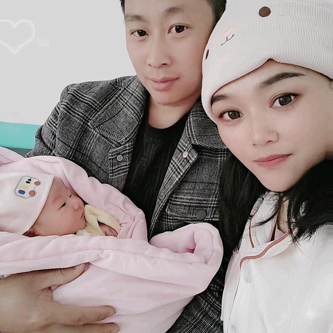 谢先生，工地男孩，做钢筋混凝土。