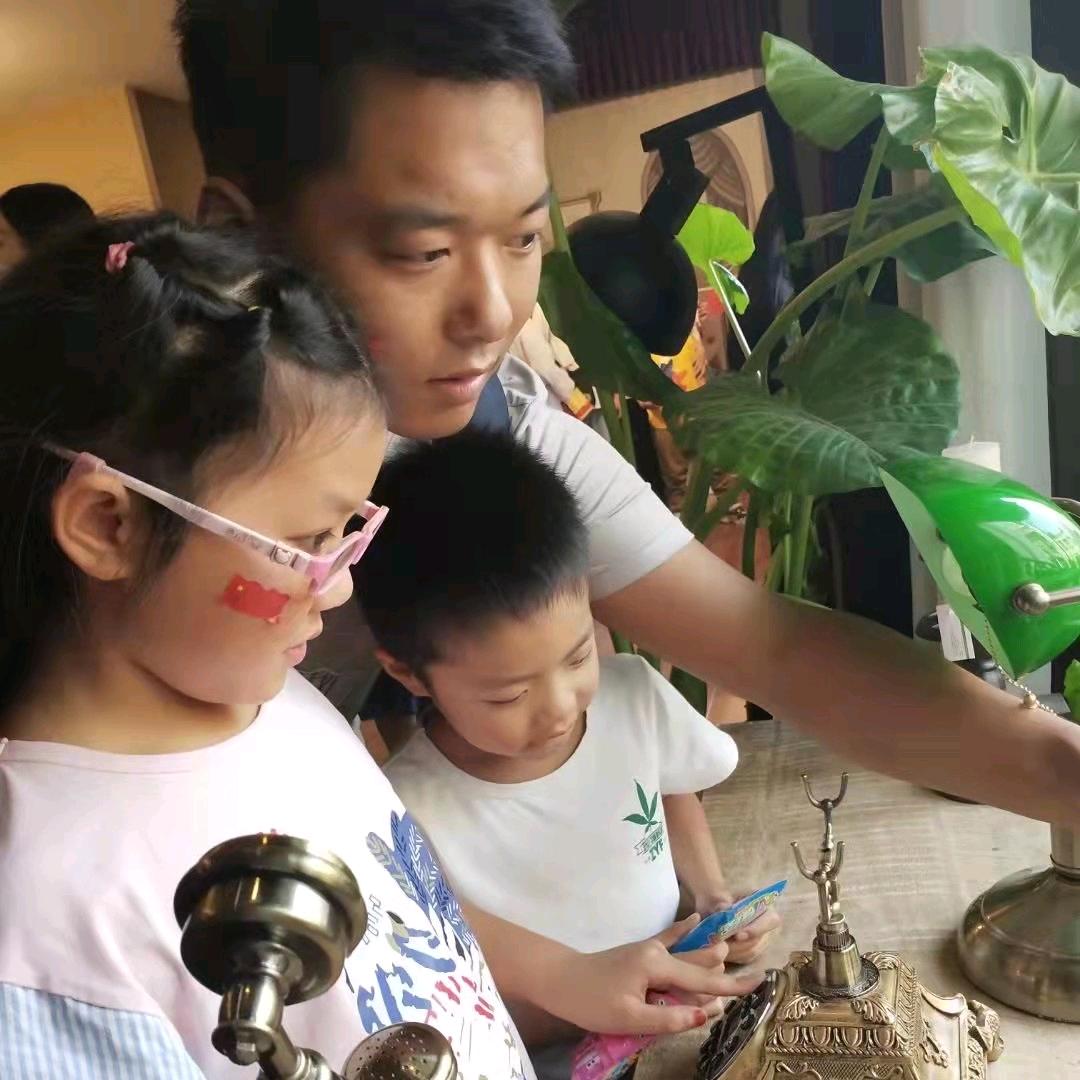 在郑州卖门的黑哥