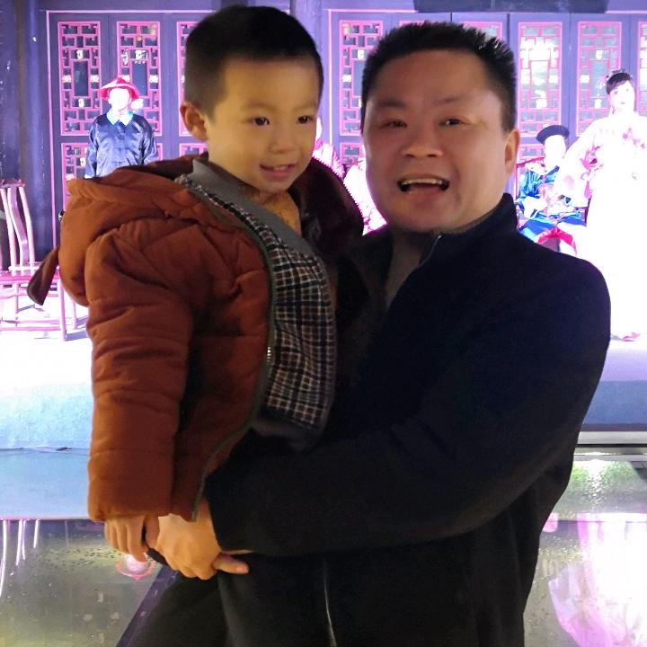 覃远东