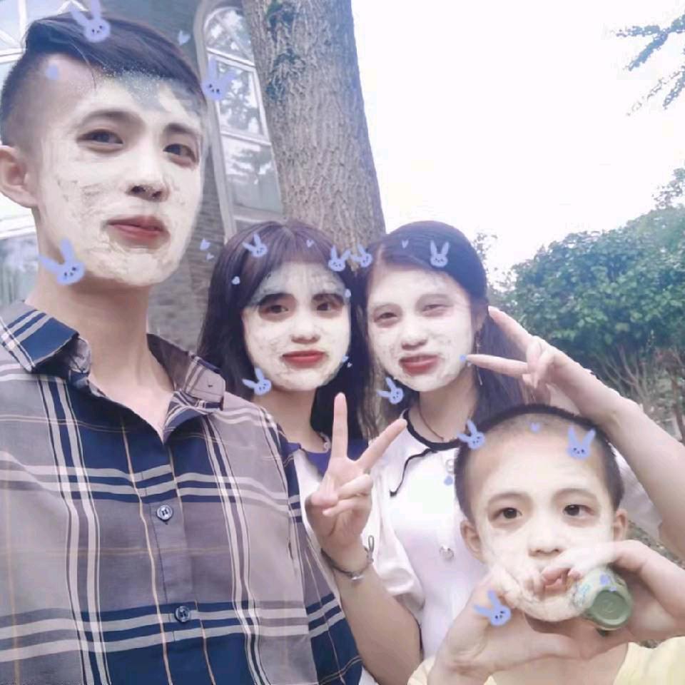 哈哈(ಡωಡ)hia