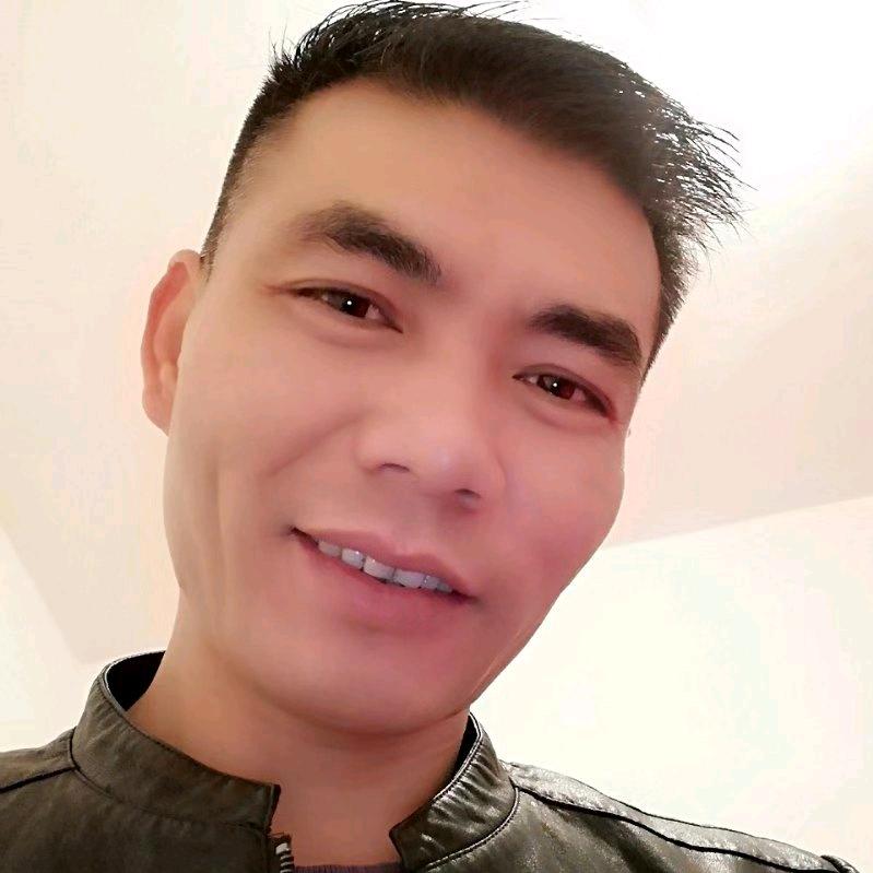 陈哥（单身队长毎天不定时直播）