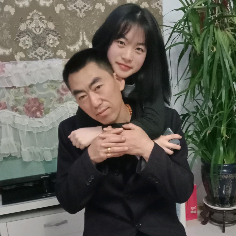 王震