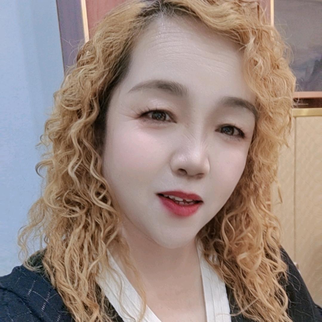 淡淡女人味，💋🌸🌸