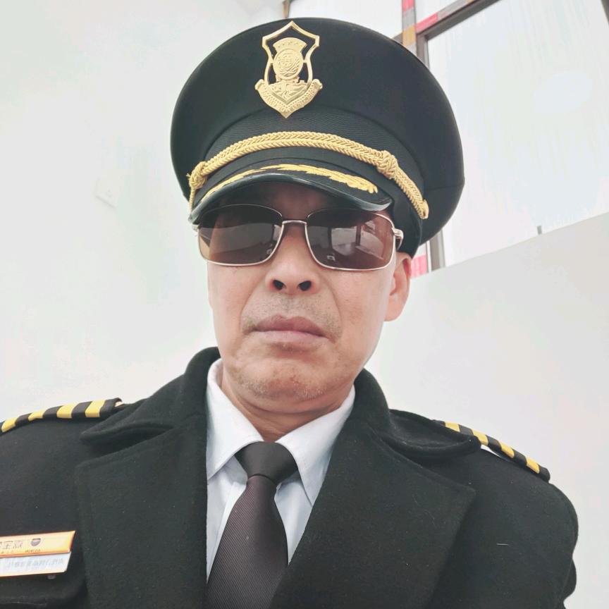 阳光男人