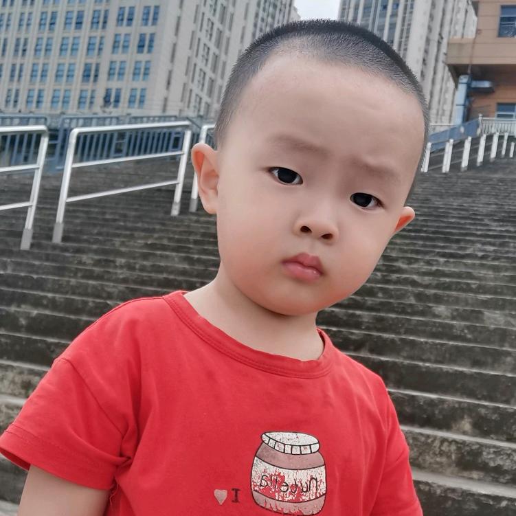 我是周二毛呀